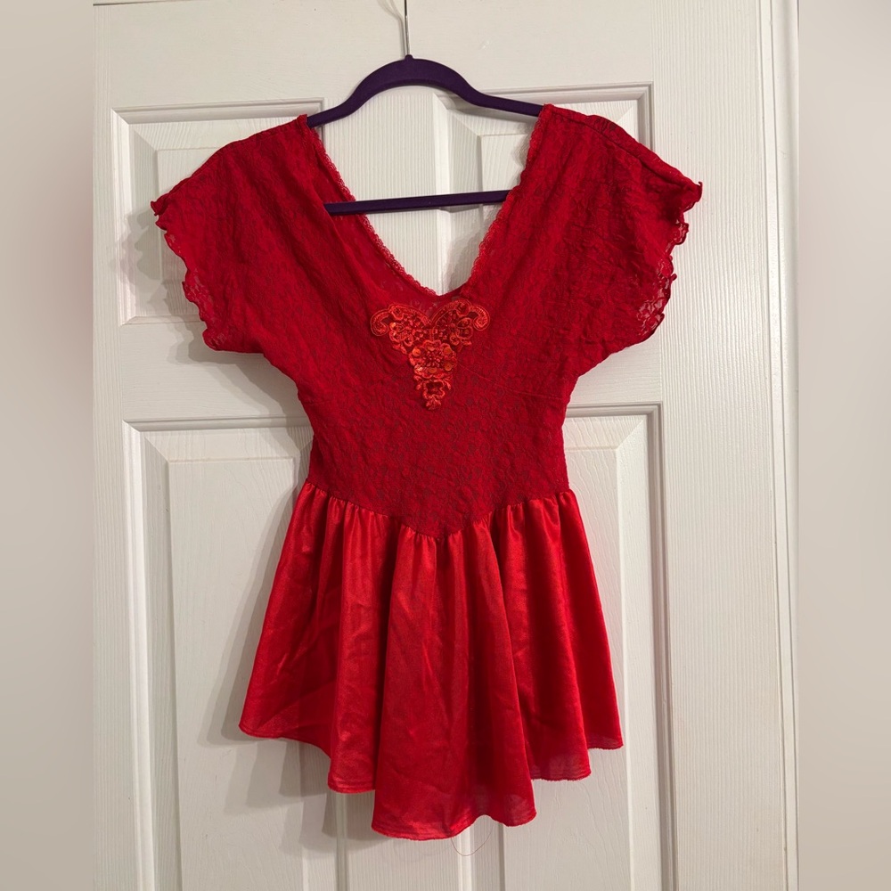 Elegant Red Lace Women Top